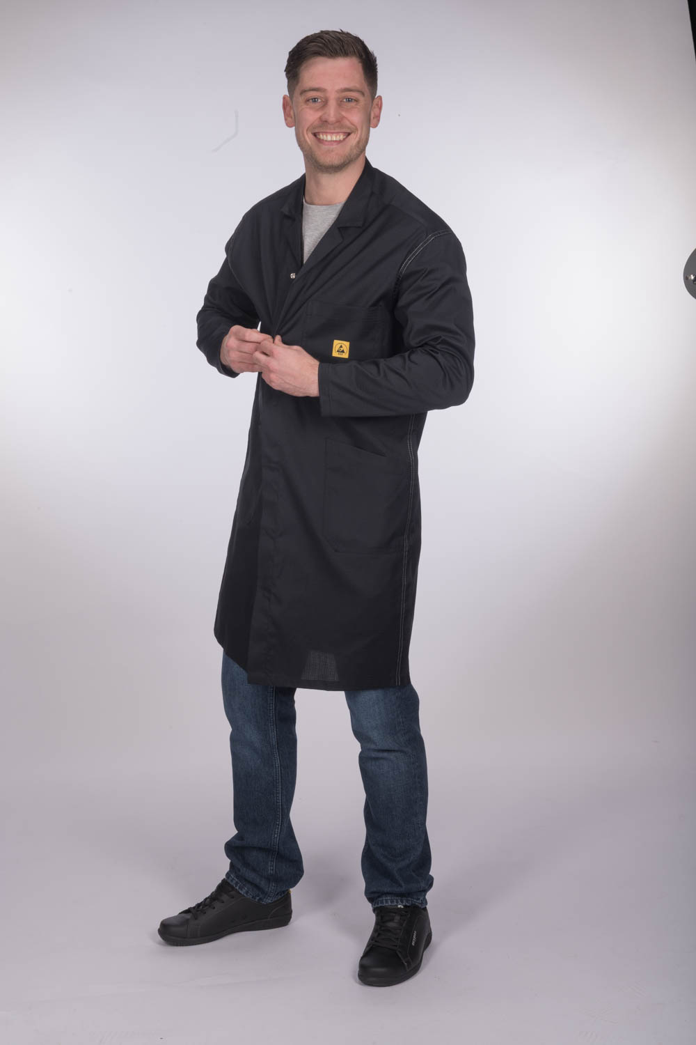 stc1223030x_lab_coat_long_black_155443
